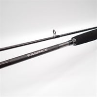 １８エクスセンスジェノスＳ８１０ＭＬ／Ｒ