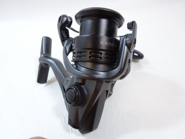 シマノ エクスセンス CI4+ C3000MHG (リール) 価格比較 - 価格.com