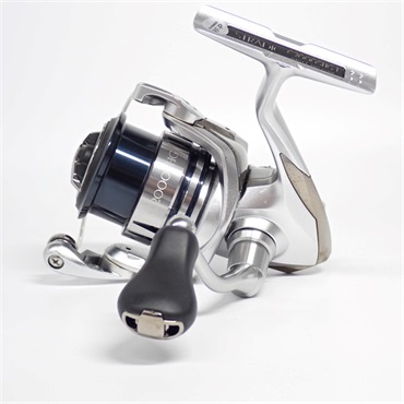 19ストラディック C2000SHG Amazon.com : Shimano C2000SHG Spinning Reel 19 Stradic