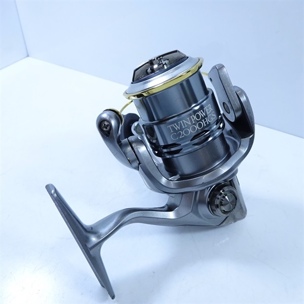 11 TWINPOWER C2000HGS スピニングリール 11ツインパワー