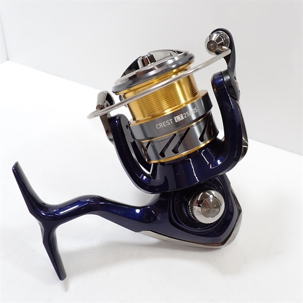 20クレスト LT 2500 ダイワ リール スピニングリール 20 クレスト