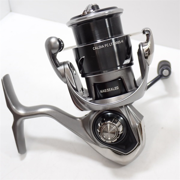 ダイワ　25カルディアFCLT2000s ダイワ スピニングリール 25カルディア FC LT2000S【即日発送】(FC