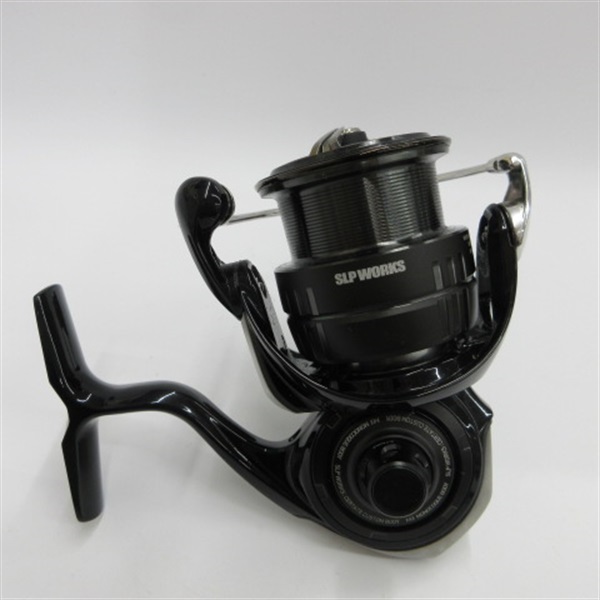 ダイワ　24セルテートカスタムボディ　LT3000XH-SLPW 24セルテートカスタムボディLT3000ー XHー SLPW
