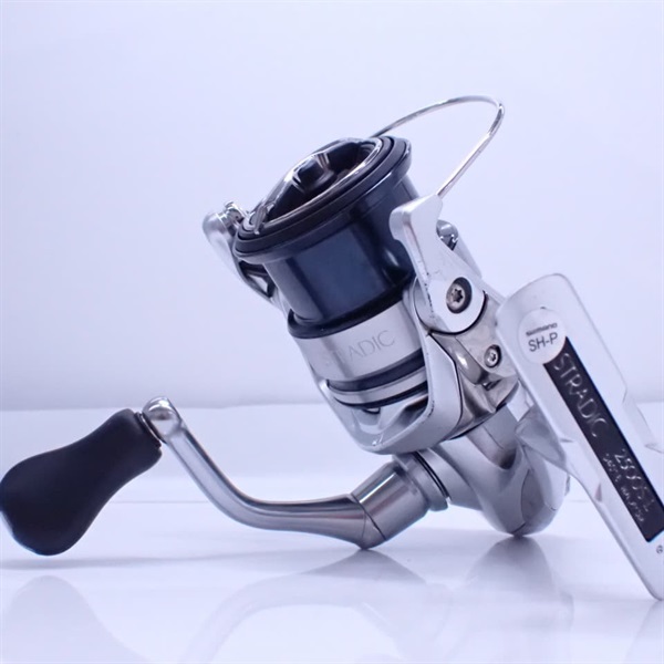 19ストラディック2500S 【公式通販】