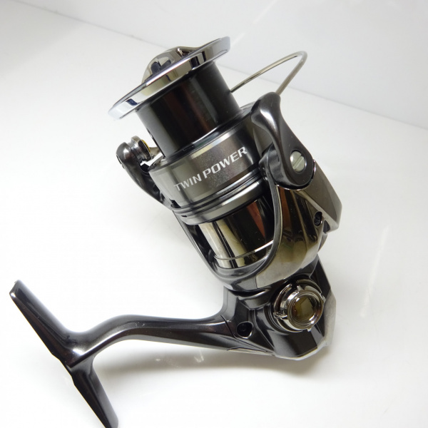 24ツインパワー　C3000XG 未使用品 24ツインパワー C3000XG｜＠ベリーネット 日本最大新品中古釣具WEBショップ