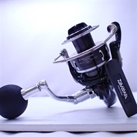 １６キャタリナ５０００Ｈ