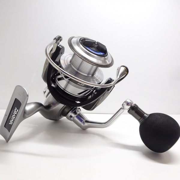 今週末まで ダイワ(DAIWA) 17ソルティガ BJ 4000 程度良好