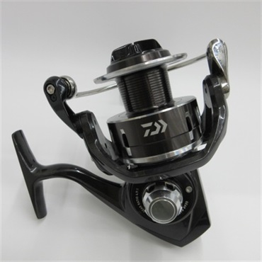 ダイワ(DAIWA)スピニングリール2016 キャタリナ4500 Amazon | ダイワ(DAIWA) スピニングリール 16 キャタリナ 4000