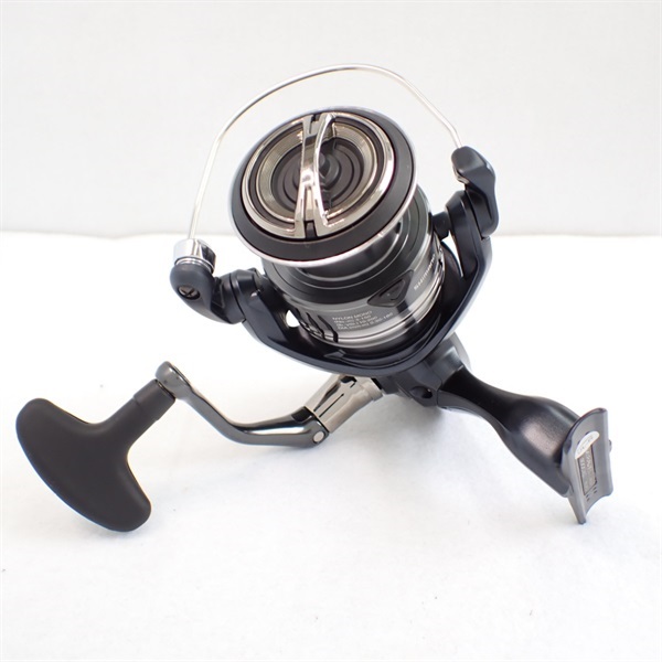 Shimano ミラベル4000XG 黒/シルバー Shimano ミラベル4000XG 黒