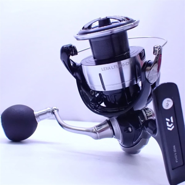 ダイワ　23レグザ　lt5000cxh カスタム ダイワ 23レグザ lt5000cxh カスタム - メルカリ