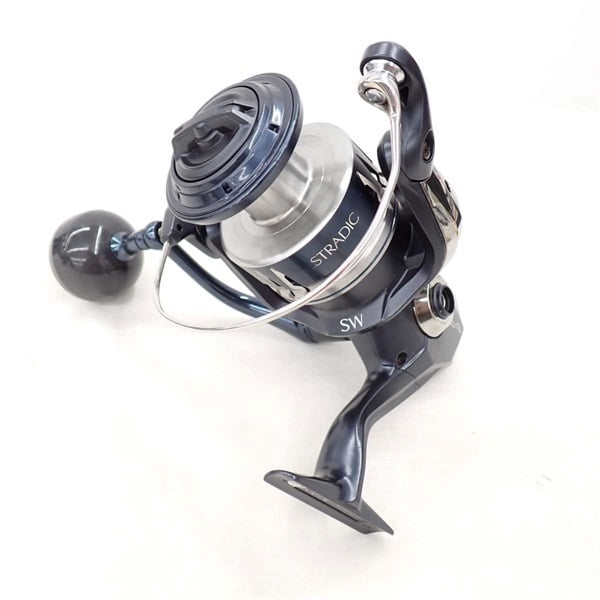 SHIMANO 24STRADIC SW8000HG スピンキャストリール SHIMANO STRADIC SW8000HG スピンキャストリール 美品 シマノ 24ストラ