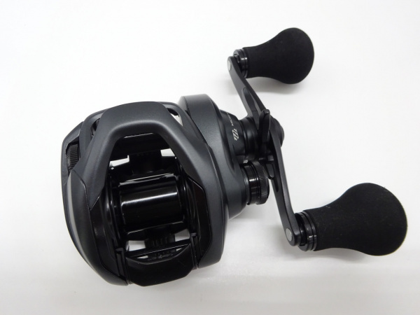 22エクスセンスDCXG 右 超美品 シマノ(SHIMANO) 22エクスセンスDC XG RIGHT エクスセンス DC