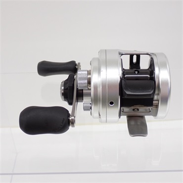 SHIMANO - 12 カルカッタ101 中古 おまけ付き SHIMANO - 12 カルカッタ101 中古 おまけ付きの通販 by どちて