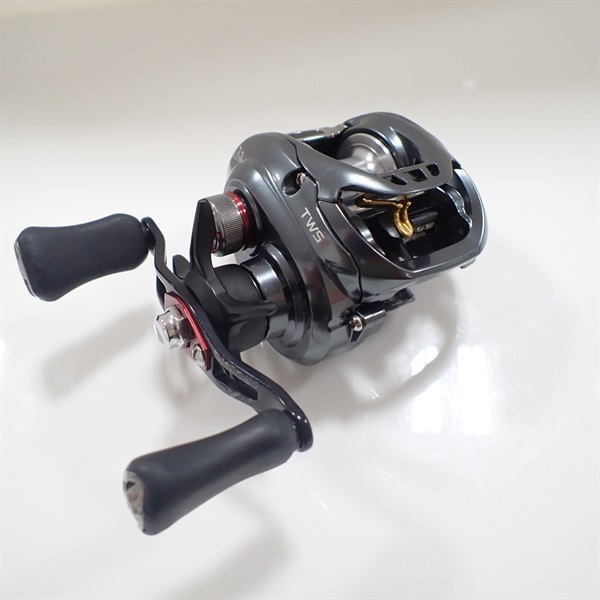 【美品】DAIWA ベイトリール タトゥーラ TATULA SVTW7.3 タトゥーラSVTW7．3 | イシグロ公式オンラインショップ