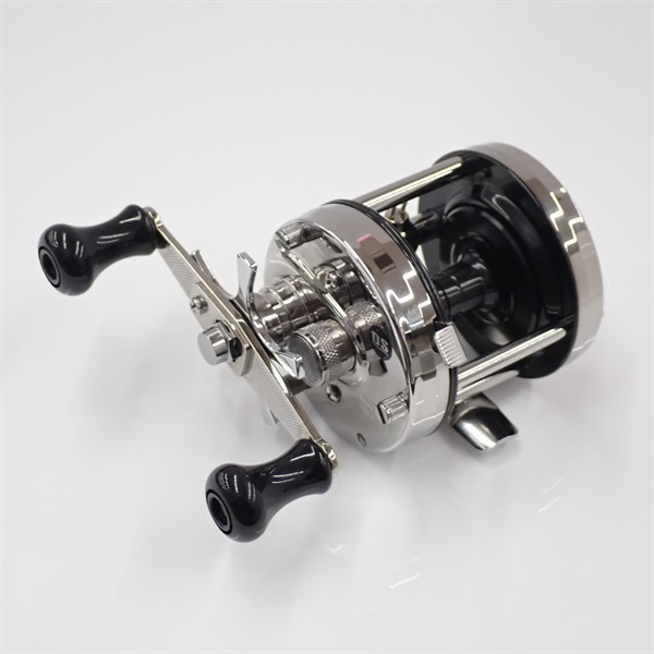 リール Ambassadeur 5501CS Rocket Mirror Chrome アンバサダーロケットミラークローム5501CS | イシグロ公式