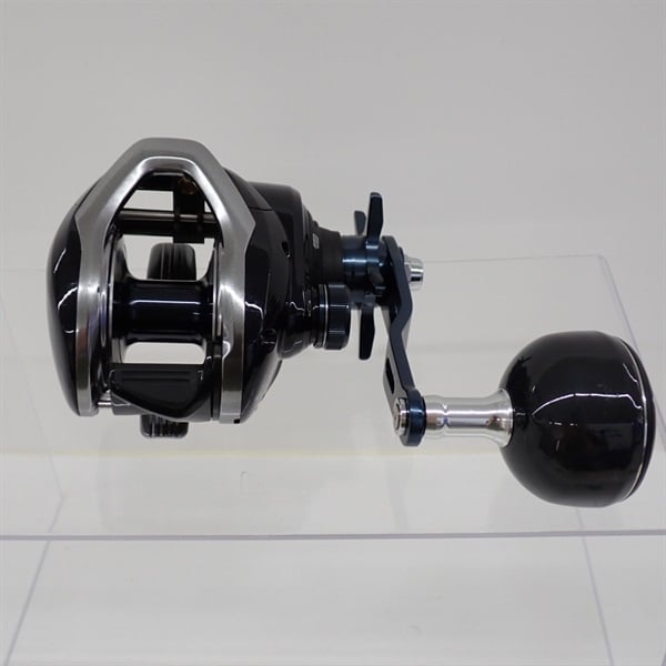 17グラップラー300HG 超美品 シマノ 17 グラップラー 300HG (右ハンドル) | リール,ベイト