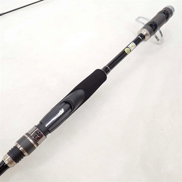 ※今週末まで　美品　インヴィクタ　ヘチ M240（並継）　ロッドベルト付属 今週末まで 美品 インヴィクタ ヘチ M240（並継） ロッドベルト付属