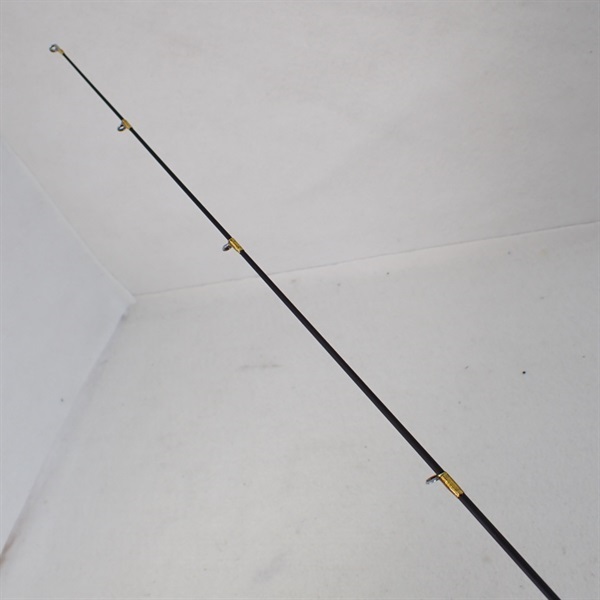 シマノ ソアレ BB S610LT アジングスペック 美品 シマノ(SHIMANO) (アジングセット)ソアレBBアジングS610L-S+