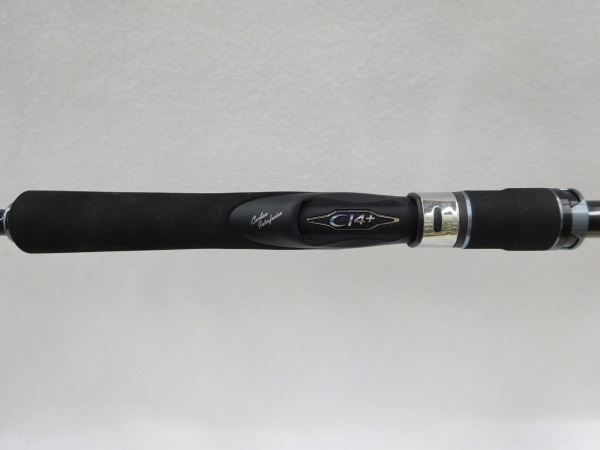 美品 オシアジガー S644 ナチュラルジャーク チタンガイド
