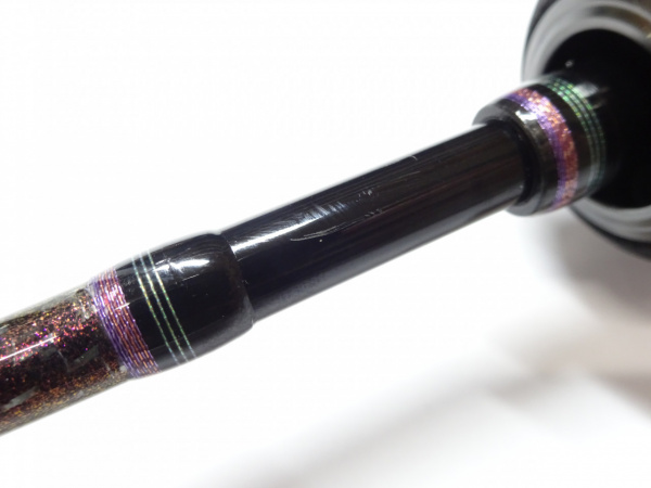 25 紅牙EX N66ULB TG 使用数回美品 25 紅牙EX N66ULB THRILL GAME・J 【大型商品】 – つり具の