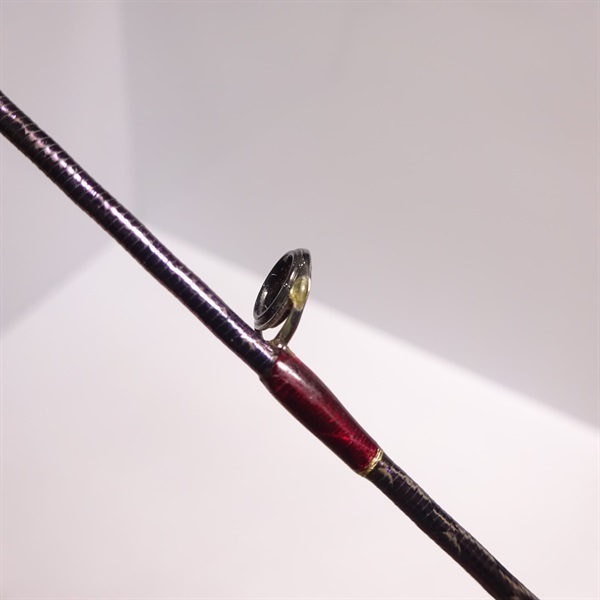 シマノ ワールドシャウラ 2750FF-2 (スピニング 2ピース): 竿