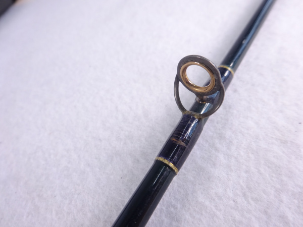 11月3日まで値下げ　コンバットスティック バスロッド3本 c4bf9f1447e4538dbcfa3edc3726ae