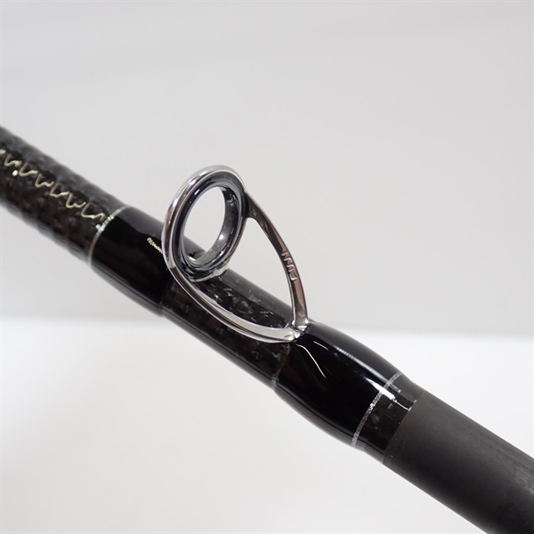 21ブラックレーベルトラベルBLX TRVL C73H－5