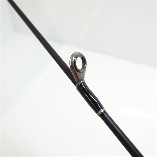 デプス　ヒュージカスタム　HS1N-76R　スピニング deps（デプス） ヒュージカスタム HS1N-76R (4ピース/スピニングモデル