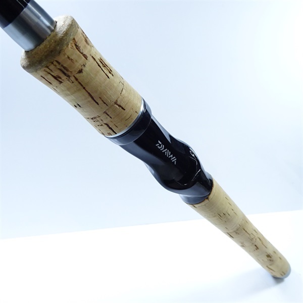 HEVE へイヴ　フィンスリーブBL　ブラック　美品 DSC06657.jpg