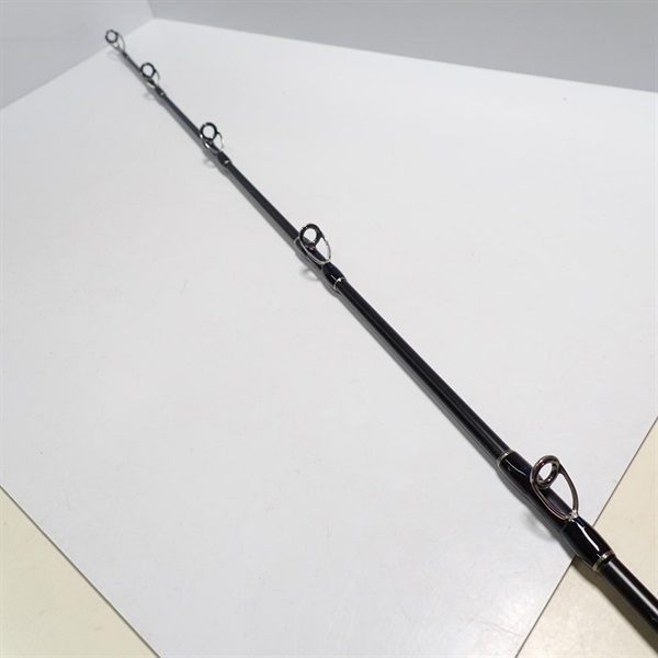 モンストロ82アンドレ | イシグロ公式オンラインショップ