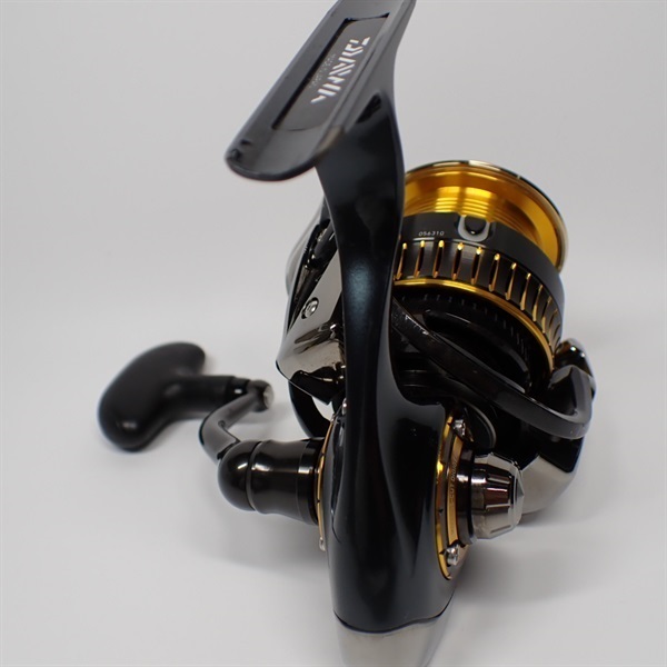 ダイワ 16セルテート3012 微キズ有り美品 CERTATE 3012 ダイワ(DAIWA) 16 セルテート(CERTATE) HD3500SH - バス・トラウト
