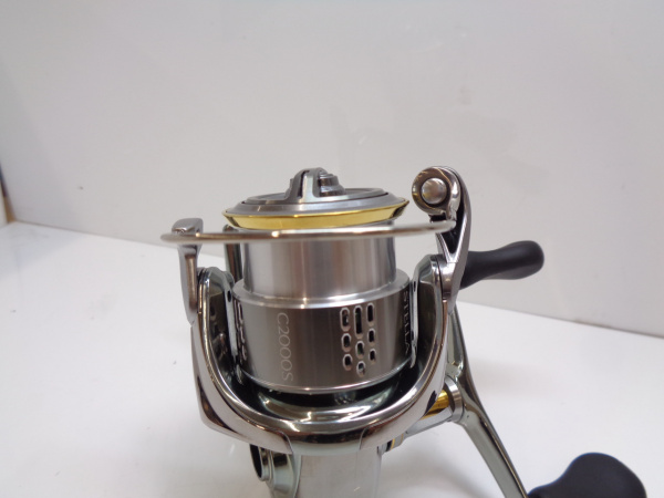 シマノ　１８ステラC2000S　新品未使用（すり傷等なし、巻きかげんするする）替えスプールC2000　F6付　 18ステラ C2000S｜＠ベリーネット 日本最大新品中古釣具WEBショップ