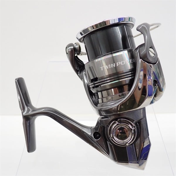 24ツインパワーC3000MHG | イシグロ公式オンラインショップ