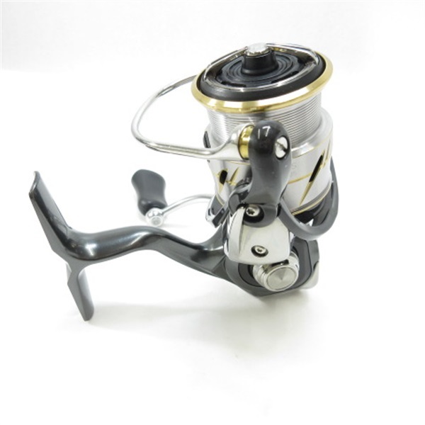 美品　20LUVIAS FC LT2000S Direct from Japan Spinning reel DAIWA: 20LUVIAS FC LT 2000S