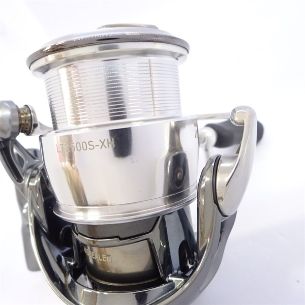22イグジスト　LT2500S DAIWA ダイワ 22 イグジスト LT2500S-XH 箱付き スピニング