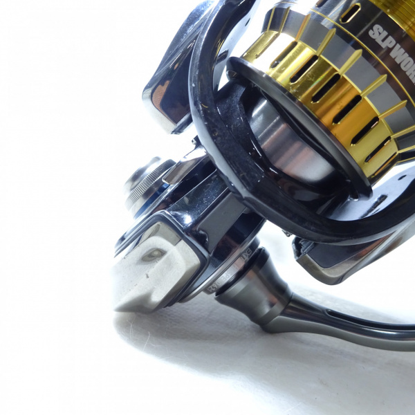 ダイワ 18イグジスト リール ダイワ 18イグジストLT 4000-CXH/R340M スピニングリール 未使用