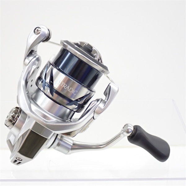 23ストラディック　C2000SHG シマノ 23 ストラディック C2000SHG リール スピニング ( 2023年