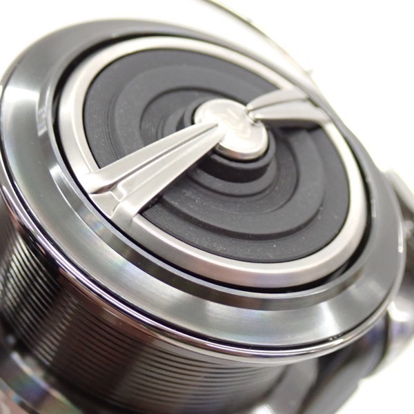 24セルテート FC LT 2000S-H 美品　最終値下げ ダイワ】 24セルテート FC LT 2000S-H DAIWA CERTATE | スプール