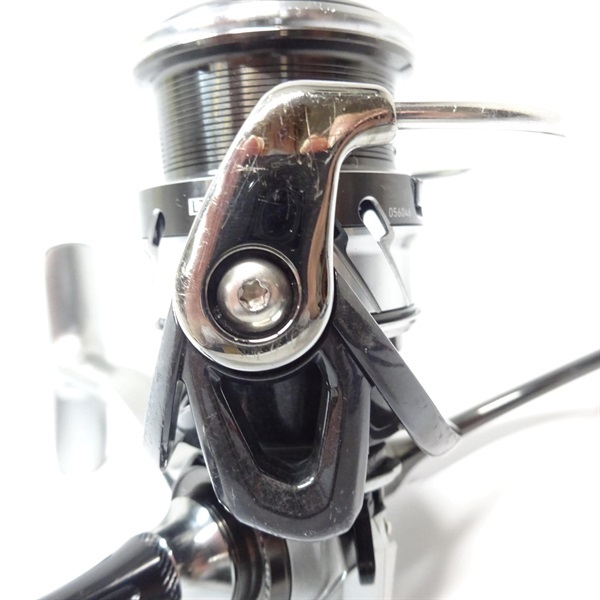 25 カルディアLT2500 新品未使用　ハンドルノブ交換済おまけPE0.4号付 25 カルディア 新品未使用 ハンドルノブ交換済 おまけPE0.4号付
