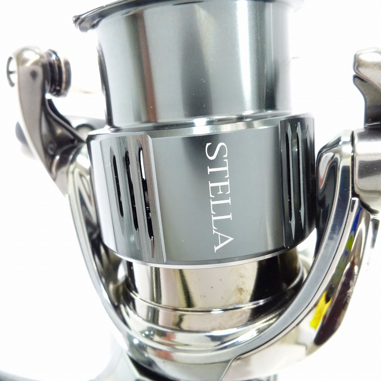 ２２シマノステラＣ３０００MHG美品 SHIMANO シマノ 22 ステラ C3000MHG 箱付き スピニングリール