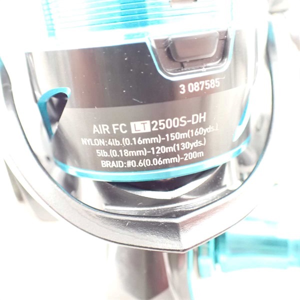 さ*ん様 ダイワ　21エメラルダス　エアFC LT 2500 S【新品未使用品】 ほぼ未使用 21 エメラルダスAIR FC LT 2500s ※付属品全て有り。 【公式