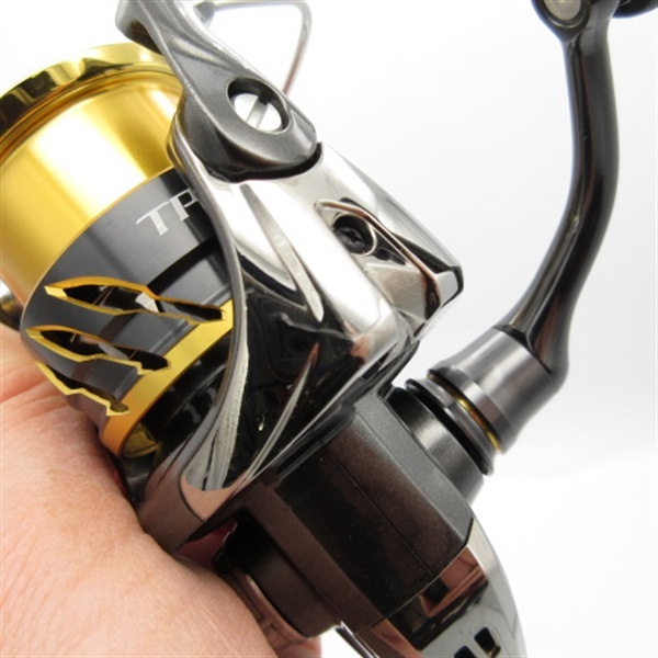 ぽろどーろ。20TWIN POWER C2000SHG 20ツインパワーC2000SHG | イシグロ公式オンライン