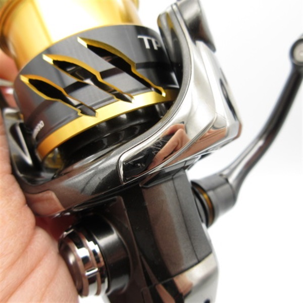 ぽろどーろ。20TWIN POWER C2000SHG シマノ ツインパワー C2000SHG (リール) 価格比較 - 価格.com