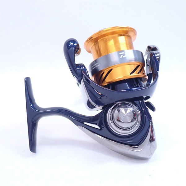 【美品】24 レブロスLT3000-CXH DAIWA（釣り） ダイワ 24レブロス LT3000-CXH / スピニング