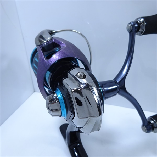 最終値下げ❗️ 23エメラルダスRXLT2500-XH-D ダイワ エメラルダス RX LT2500-XH-DH 23年モデル - 釣具の