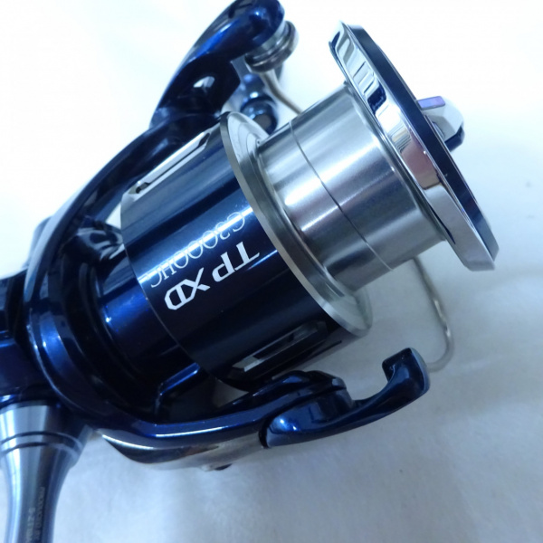 21ツインパワーXD C3000HG | イシグロ公式オンラインショップ