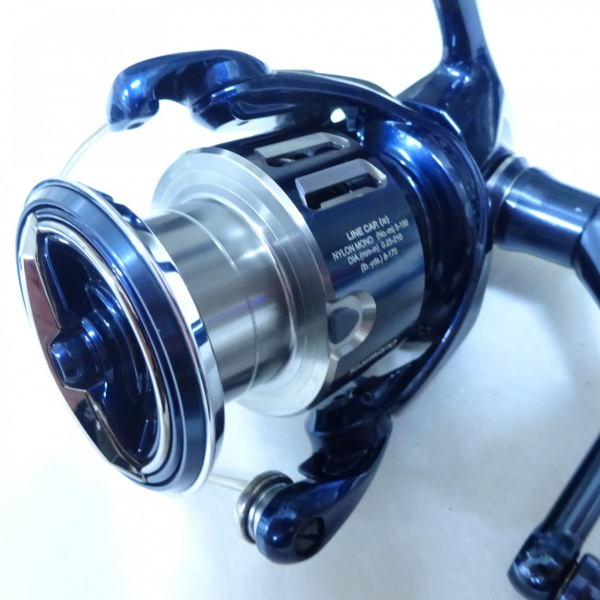 21ツインパワーXD C3000HG | イシグロ公式オンラインショップ