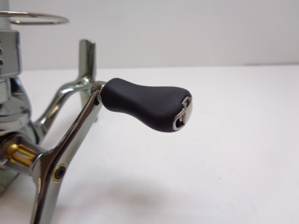 【美品】シマノ 18ステラ C2000S【終売品】 +山崎12ミニボトル50ml 美品】シマノ 18ステラ C2000S【終売品】 +山崎12ミニボトル50ml