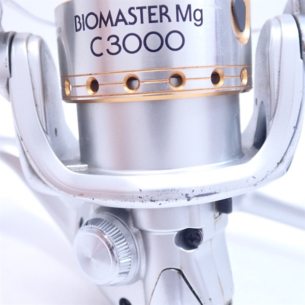 [美品]SHIMANO C3000 スピニングリール 06バイオマスターmg SHIMANO C3000 スピニングリール 06バイオマスターmg SHIMANO