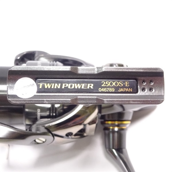 シマノ　24 ツインパワー　2500S【美品】 シマノ(SHIMANO) 24 ツインパワー 2500S ツインパワー ☆NEW